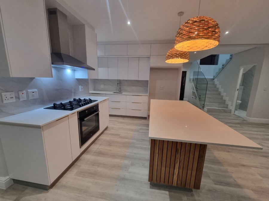 4 Bedroom Property for Sale in Sandown Western Cape